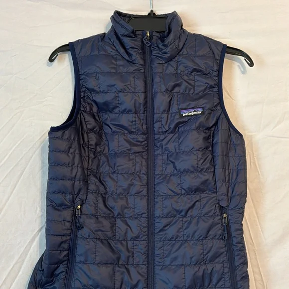NWOT Patagonia Nano Puff Vest - Picture 3 of 6